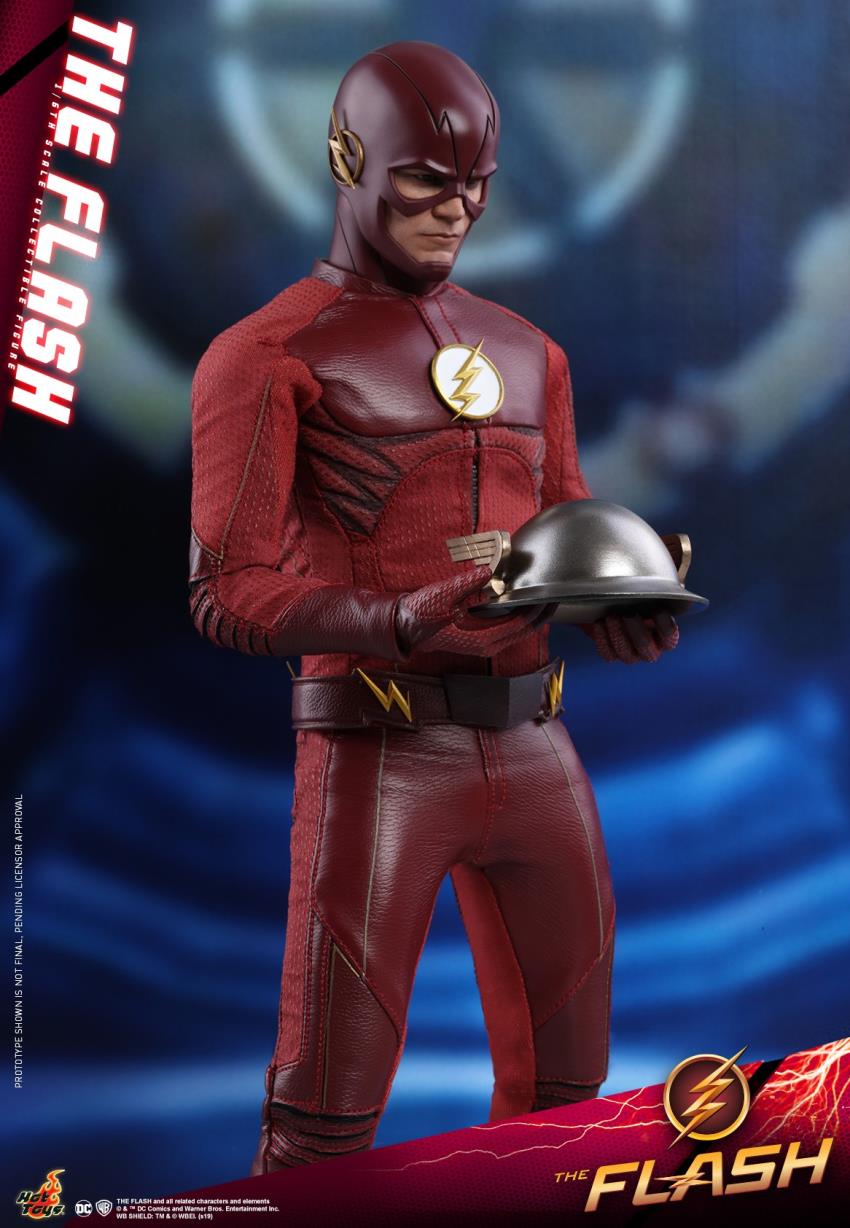 THE FLASH 1/6TH SCALE COLLECTIBLE FIGURE (Hot Toys)