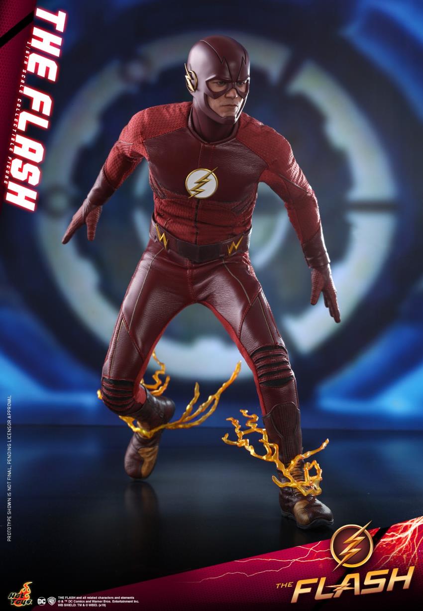 THE FLASH 1/6TH SCALE COLLECTIBLE FIGURE (Hot Toys)