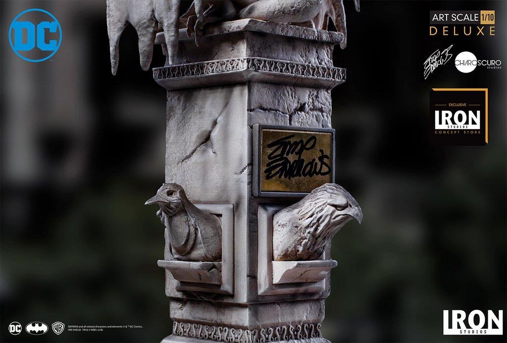 Batman Deluxe Art Scale 1/10 By Eddy Barrows (Iron Studios)