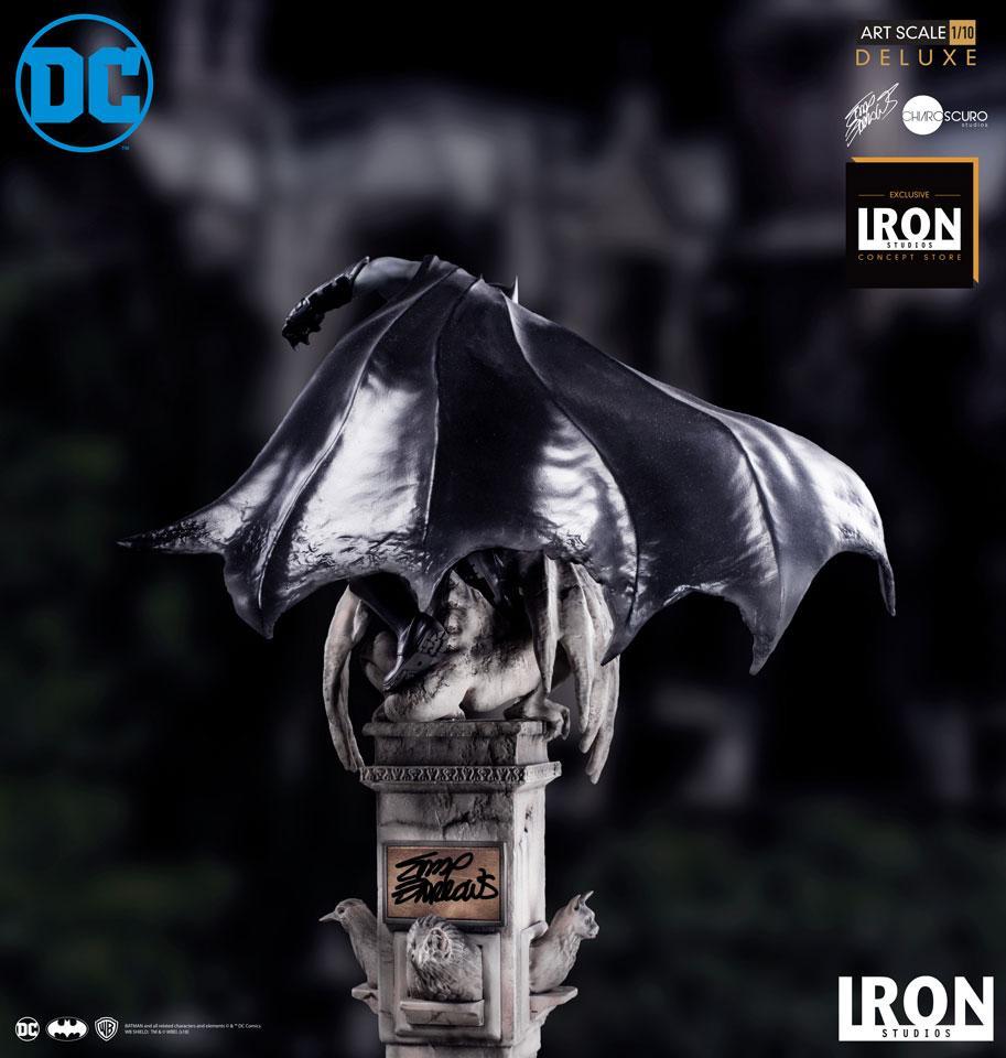 Batman Deluxe Art Scale 1/10 By Eddy Barrows (Iron Studios)
