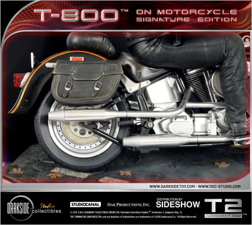 T-800 on Motorcycle (DarkSide Collectibles Studio)