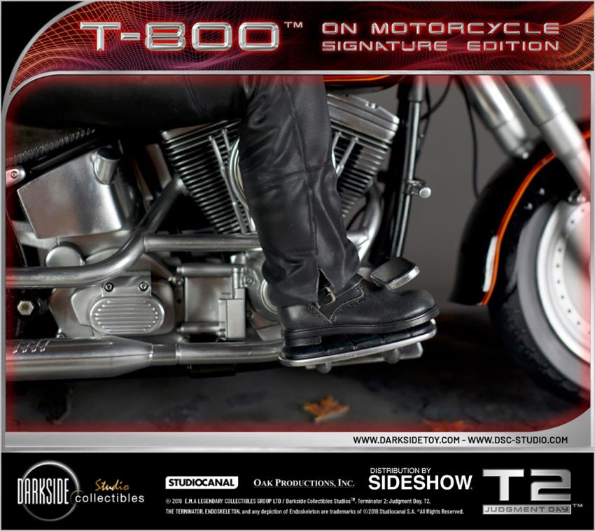 T-800 on Motorcycle (DarkSide Collectibles Studio)