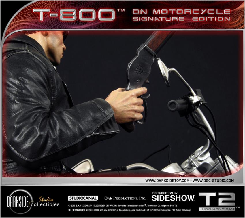 T-800 on Motorcycle (DarkSide Collectibles Studio)
