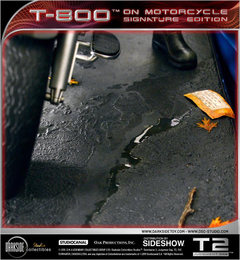 T-800 on Motorcycle (DarkSide Collectibles Studio)