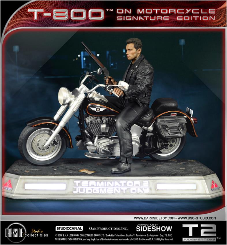 T-800 on Motorcycle (DarkSide Collectibles Studio)
