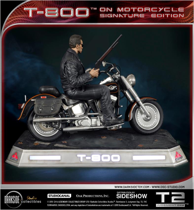 T-800 on Motorcycle (DarkSide Collectibles Studio)