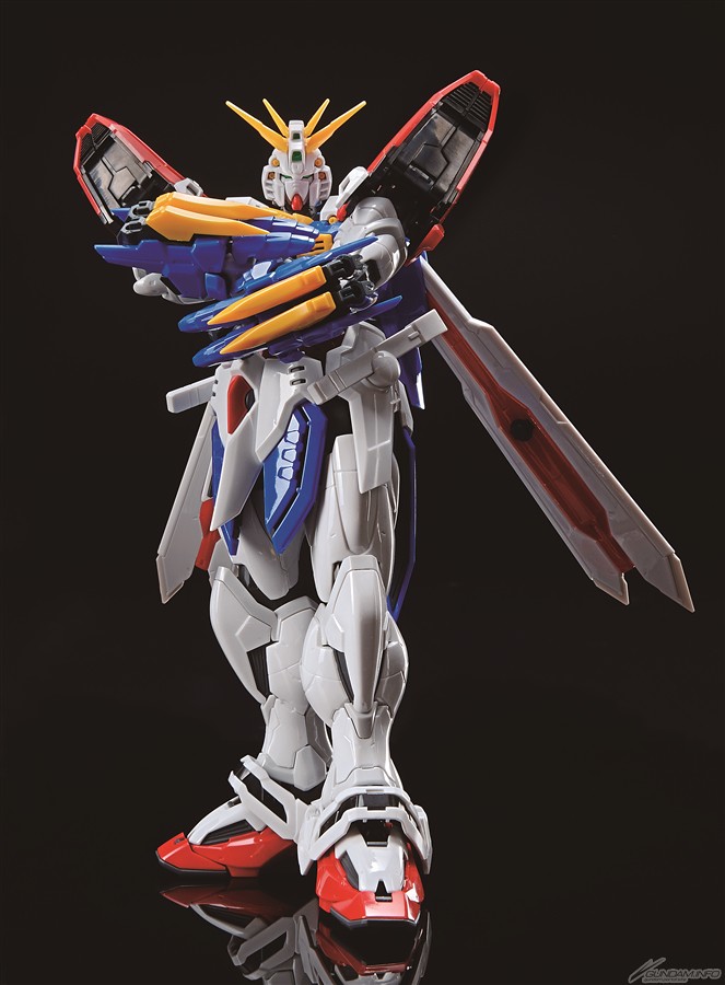 Hi-Resolution Model 1/100 God Gundam (Bandai)