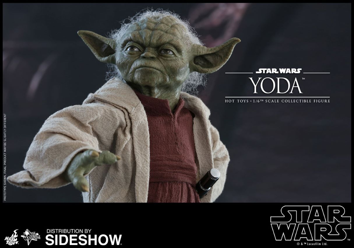 Yoda Sixth Scale Figure by Hot Toys