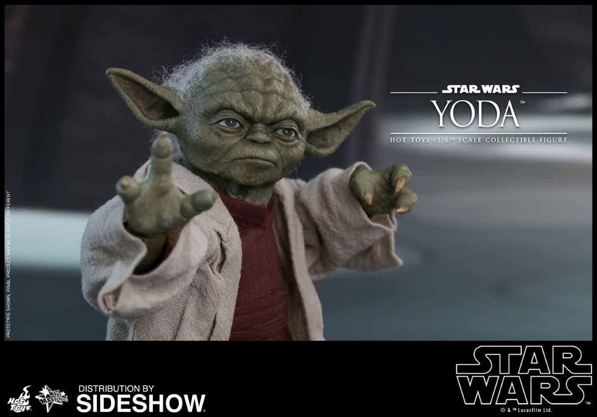 Yoda Sixth Scale Figure by Hot Toys