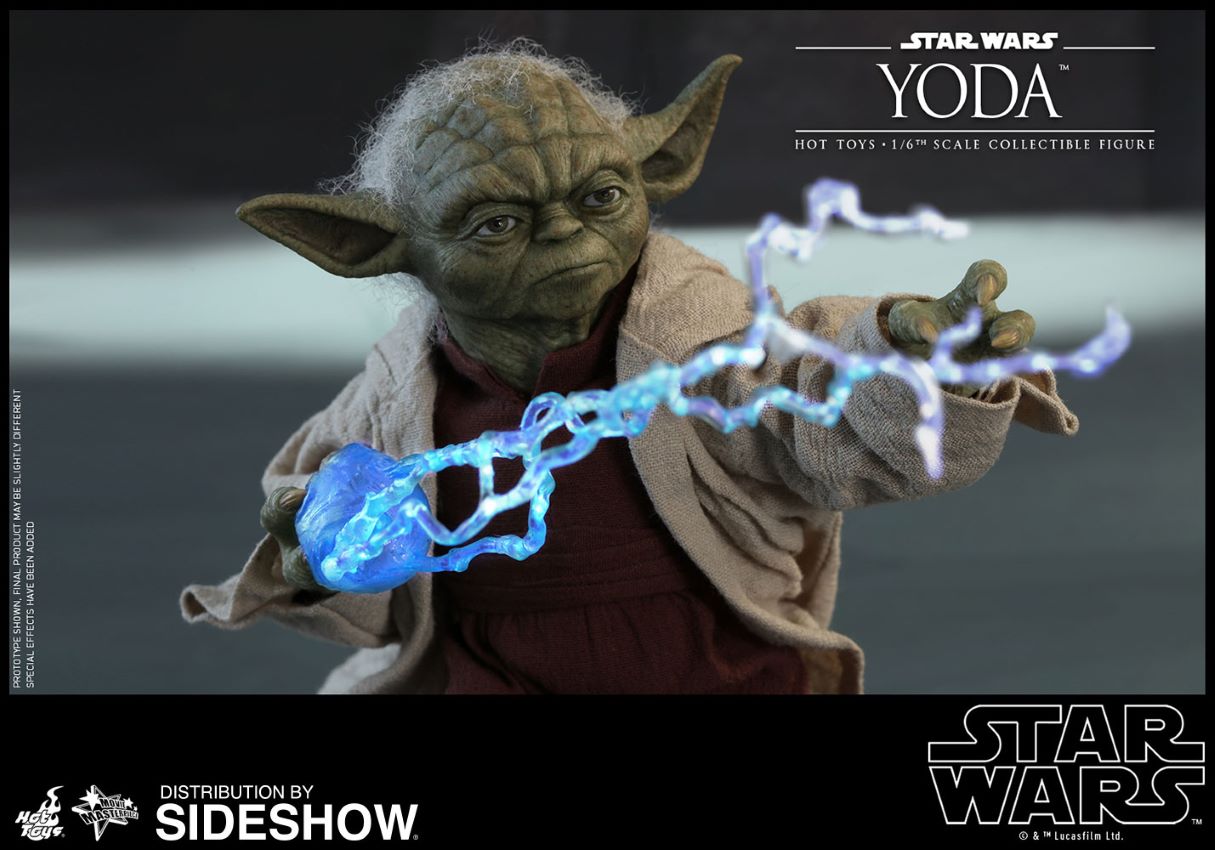 Yoda Sixth Scale Figure by Hot Toys