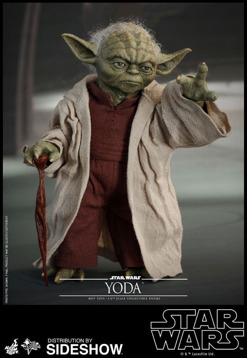 Yoda Sixth Scale Figure by Hot Toys