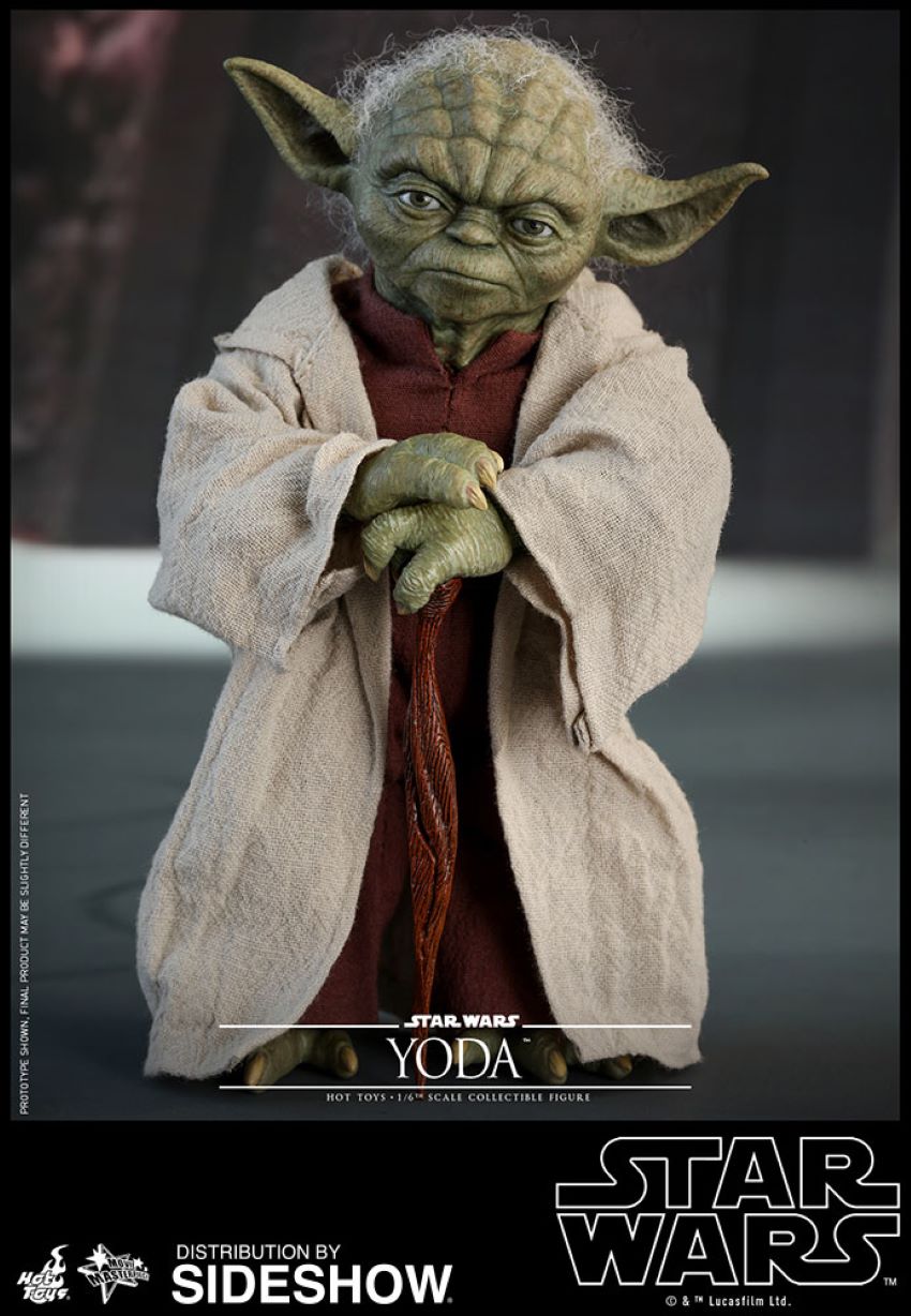 Yoda Sixth Scale Figure by Hot Toys