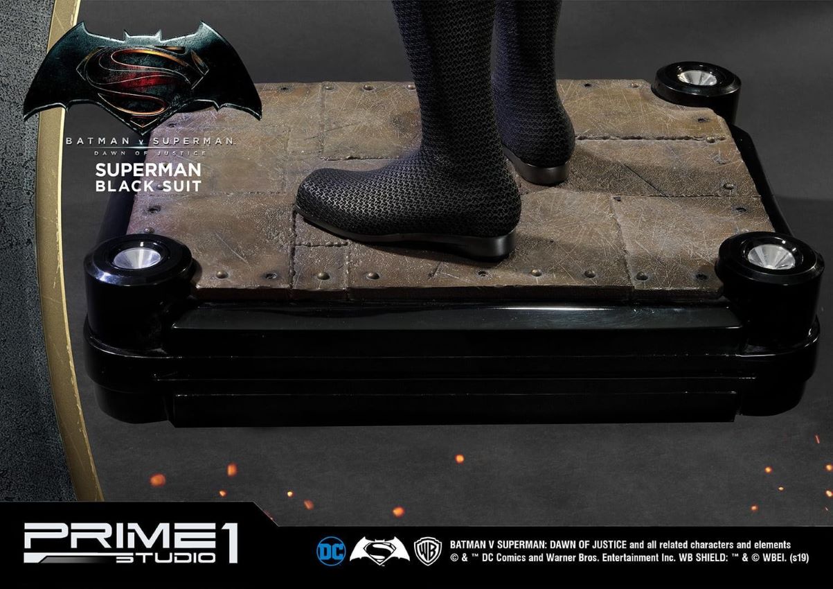 Superman Black Suit (Batman v Superman: Dawn of Justice)