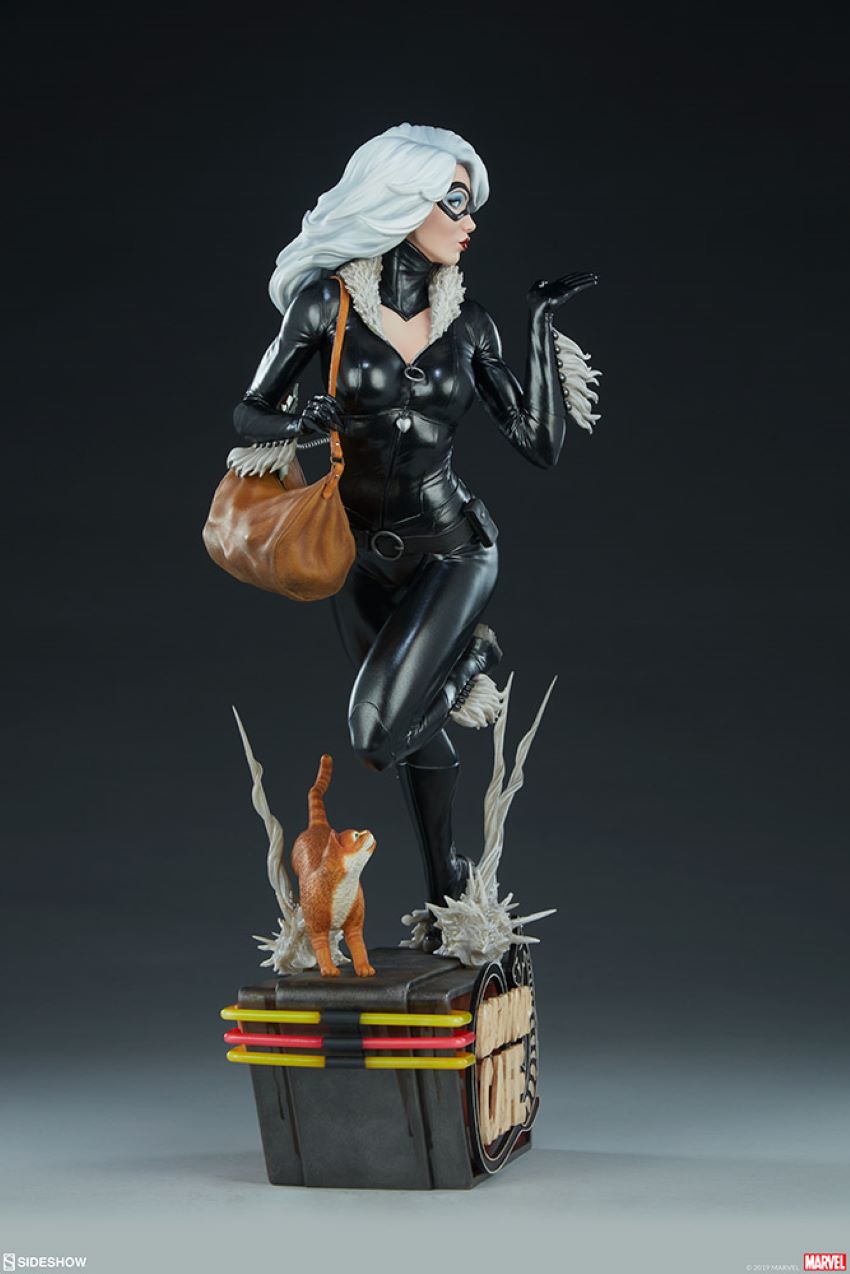 Black Cat (Statue by Sideshow Collectibles)