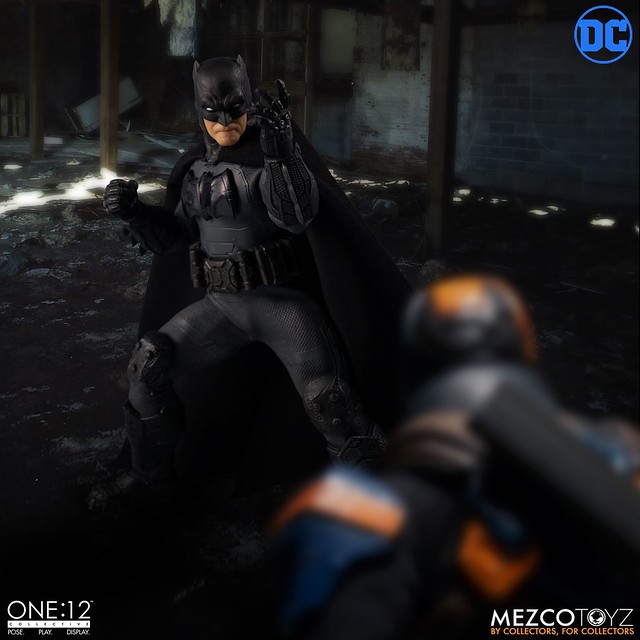MEZCO ONE: 12 COLLECTIVE Series DC Comics [Batman: Supreme Knight] 1/12 Proportionate
