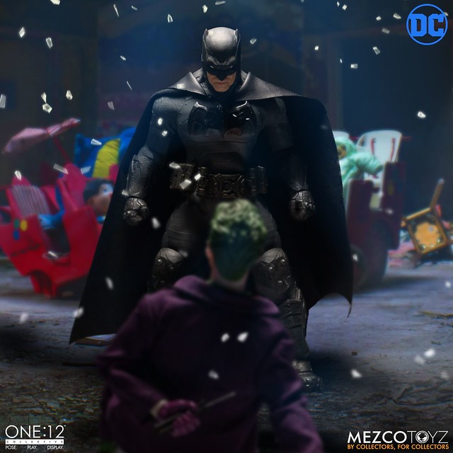 MEZCO ONE: 12 COLLECTIVE Series DC Comics [Batman: Supreme Knight] 1/12 Proportionate