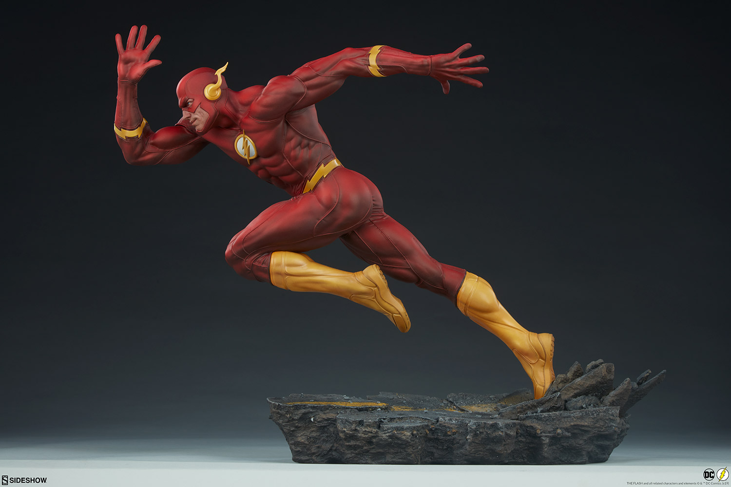 The Flash Premium Format™ Figure by Sideshow Collectibles