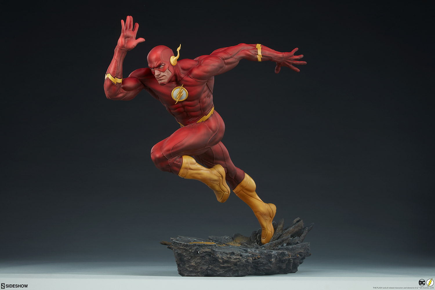 The Flash Premium Format™ Figure by Sideshow Collectibles