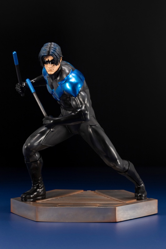 Teen Titans - Night wing ARTFX statue 1/6 (Kotobukiya)