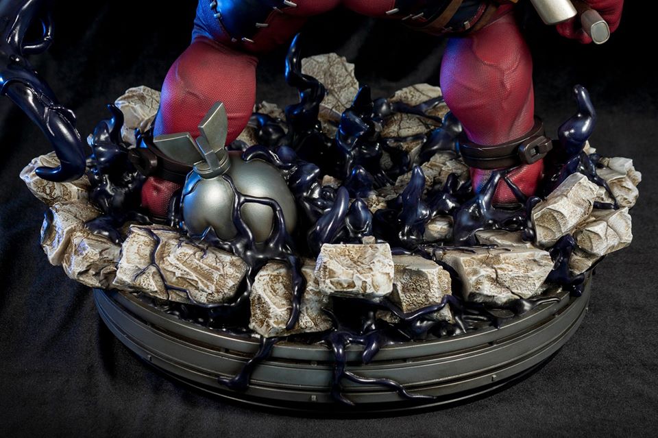 Private Custom Venom in Deadpool 1/4 Scale Resin Statue with 5 Heads