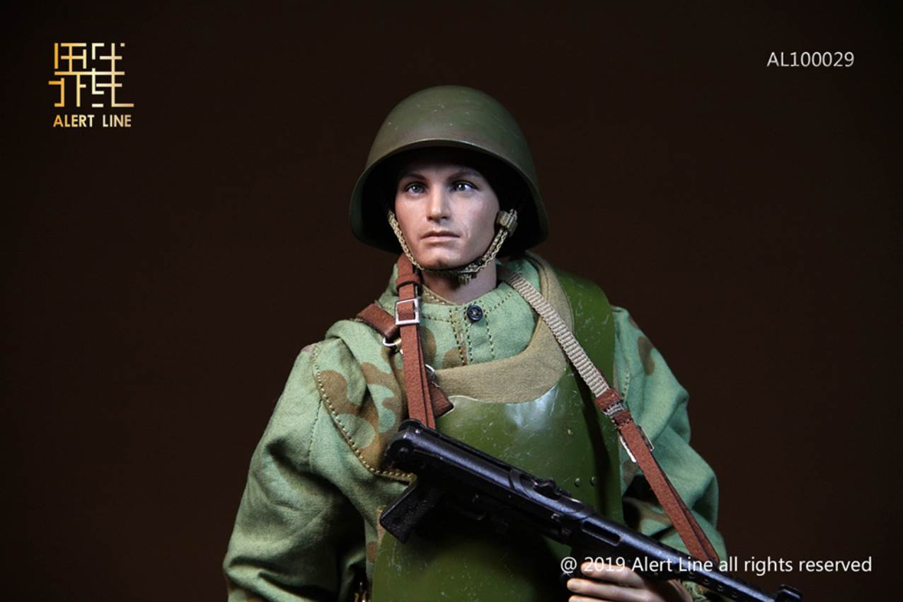 Alert Line boundary play mode: 1/6 World War II Soviet-Assault Engineer