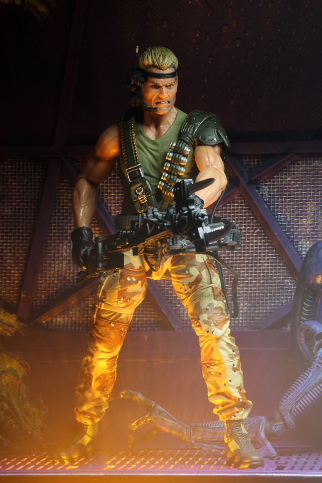 NECA Aliens Kenner Tribute SPACE MARINE DRAKE Action Figure