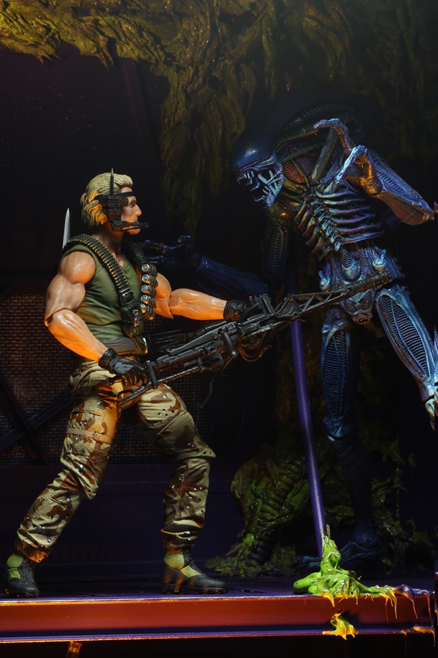 NECA Aliens Kenner Tribute SPACE MARINE DRAKE Action Figure