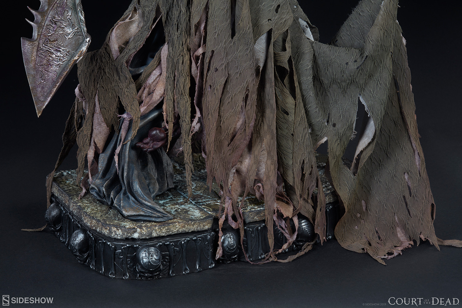 Oglavaeil: Dreadsbane Enforcer Premium Format™ Figure by Sideshow Collectibles