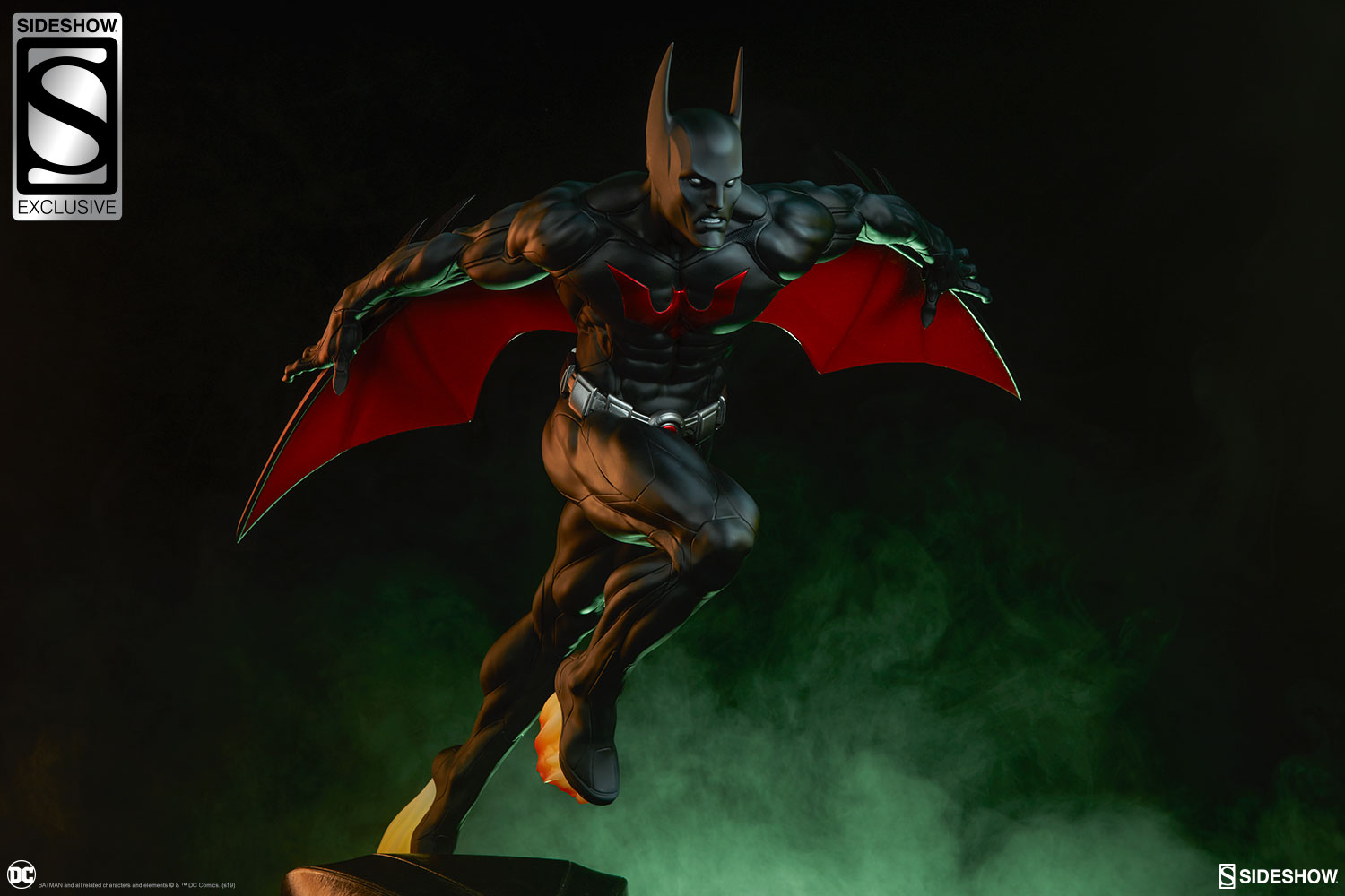 Batman Beyond Premium Format™ Figure by Sideshow Collectibles
