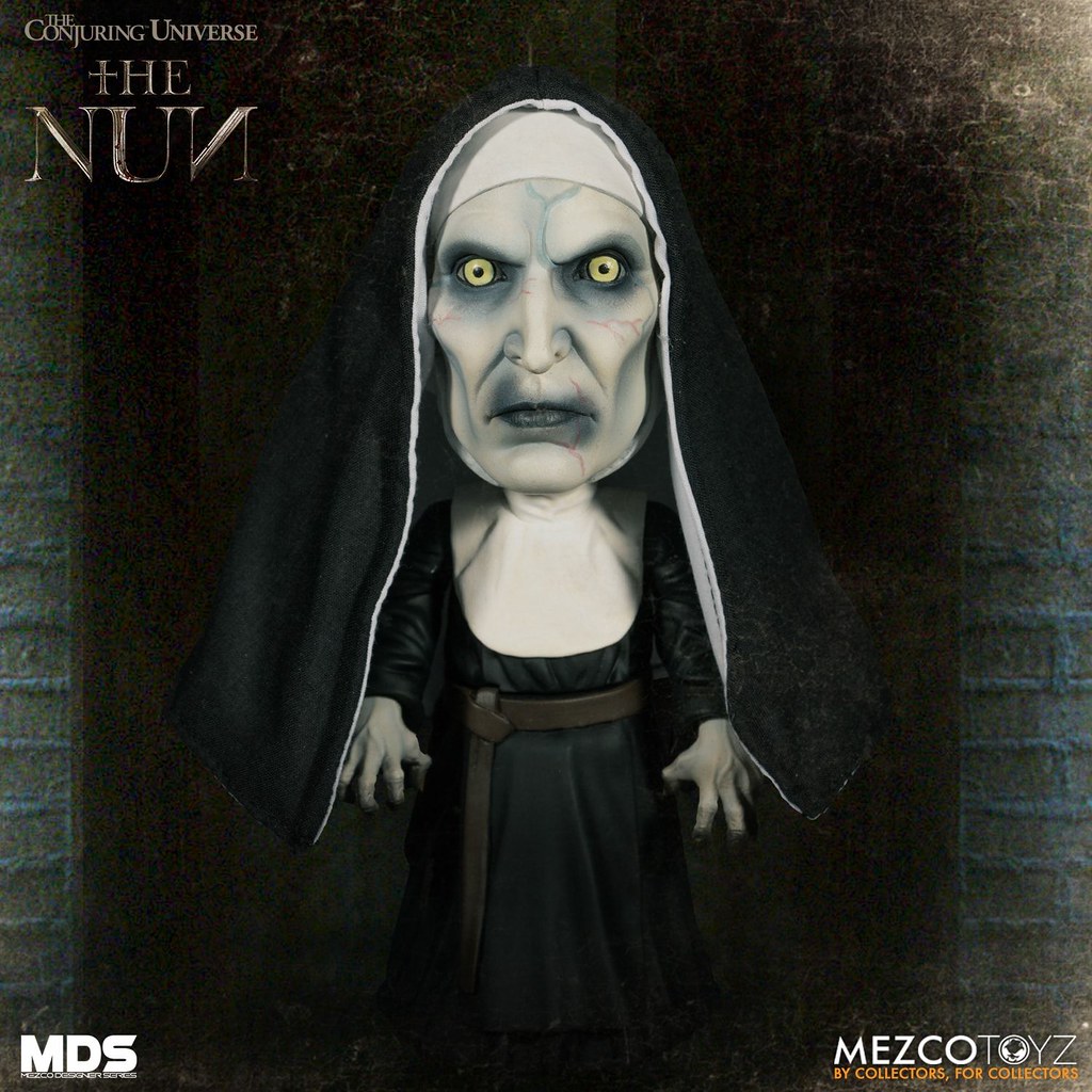 MEZCO DESIGNER SERIES The Nun