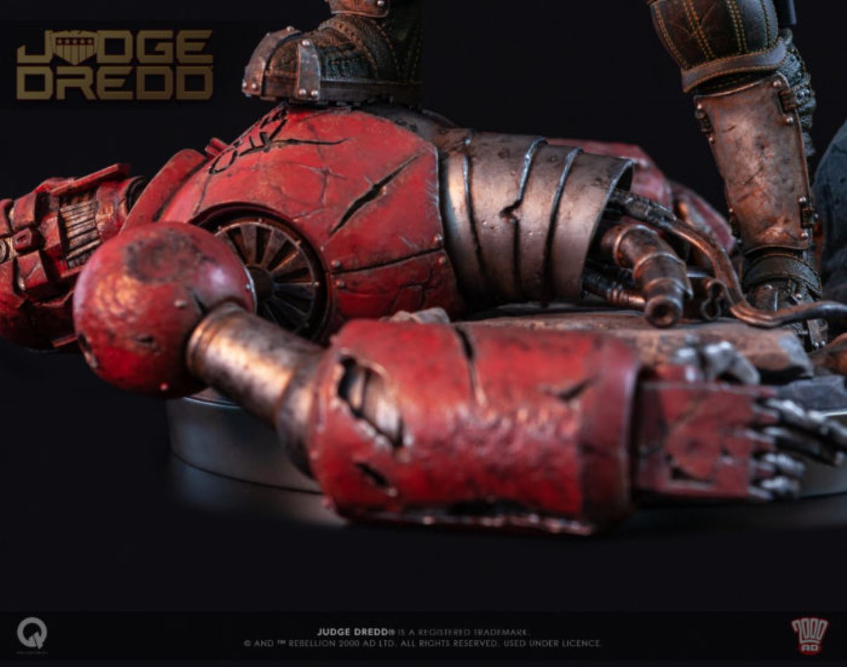 Q-COLLECTIBLES : JUDGE DREDD [EX] 1/4 SCALE