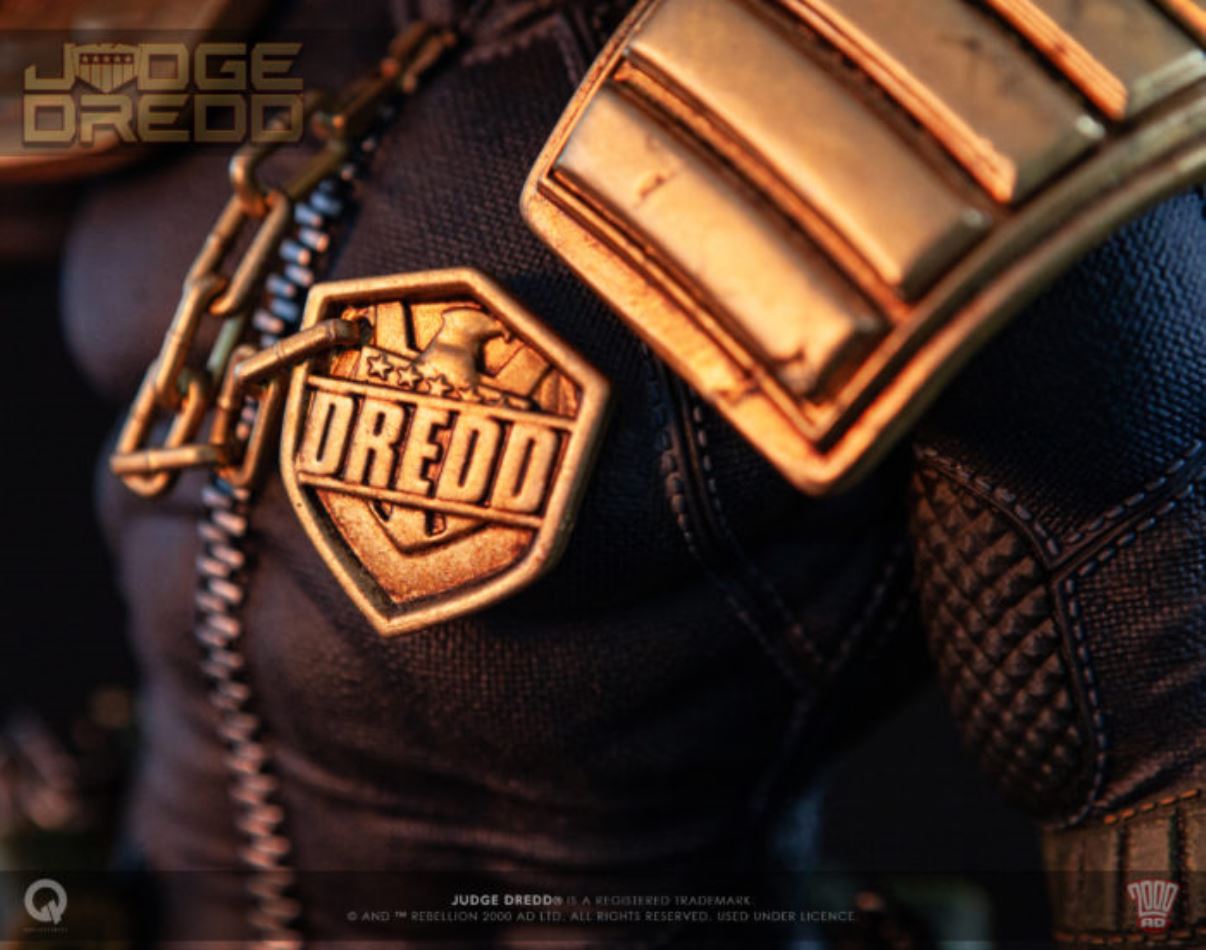 Q-COLLECTIBLES : JUDGE DREDD [EX] 1/4 SCALE