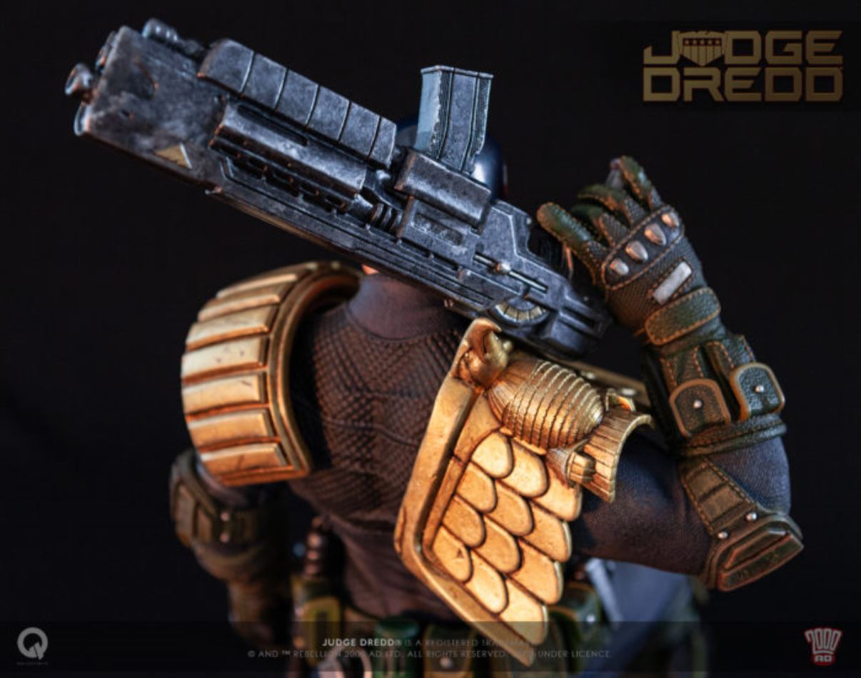 Q-COLLECTIBLES : JUDGE DREDD [EX] 1/4 SCALE