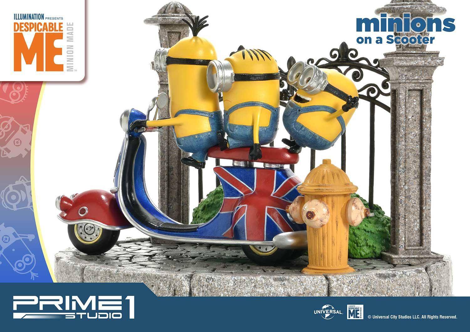 Minions on a Scooter (Despicable Me and Minions)