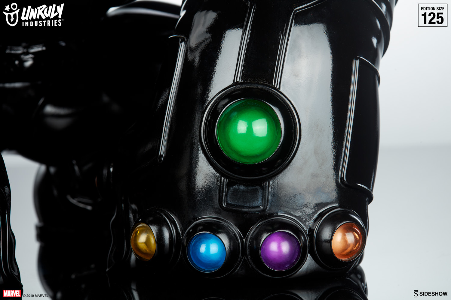 Thanos (Infinity-Sized) Gloss Black Edition (Unruly Industries)