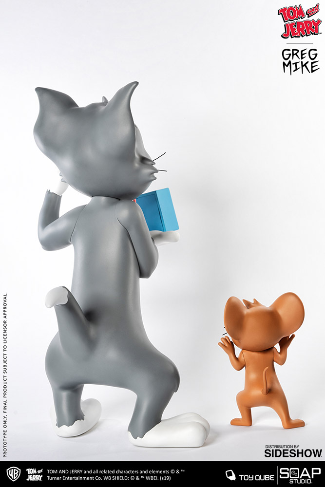 Tom and Jerry (Greg Mike) Statue by Soap Studio