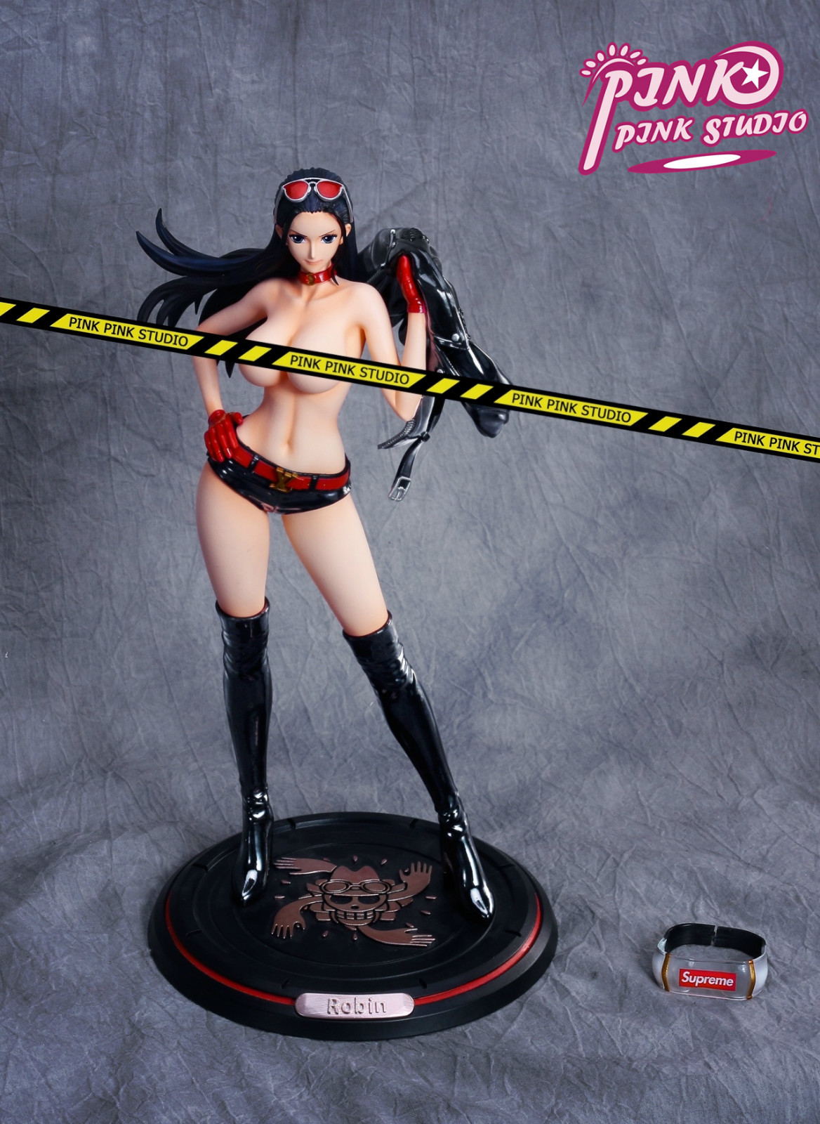 Pink Pink Studio - Nico Robin