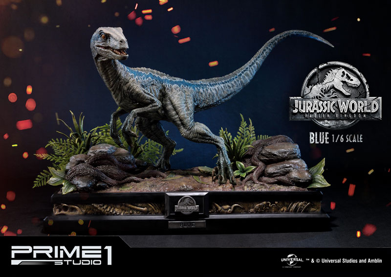 Legacy Museum Collection - Jurassic World: Fallen Kingdom: Blue 1/6 Statue