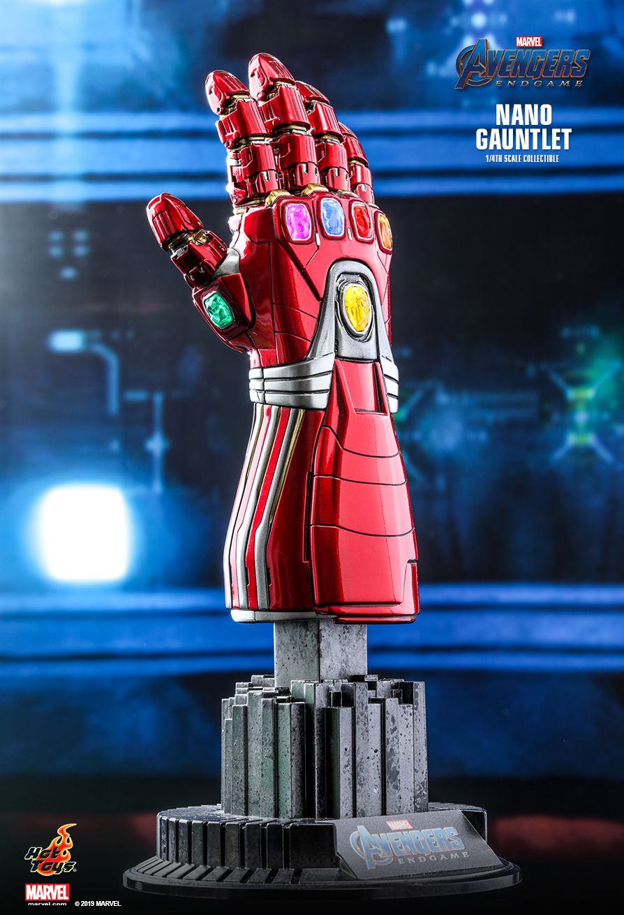 AVENGERS: ENDGAME NANO GAUNTLET 1/4TH SCALE COLLECTIBLE (Hot Toys)