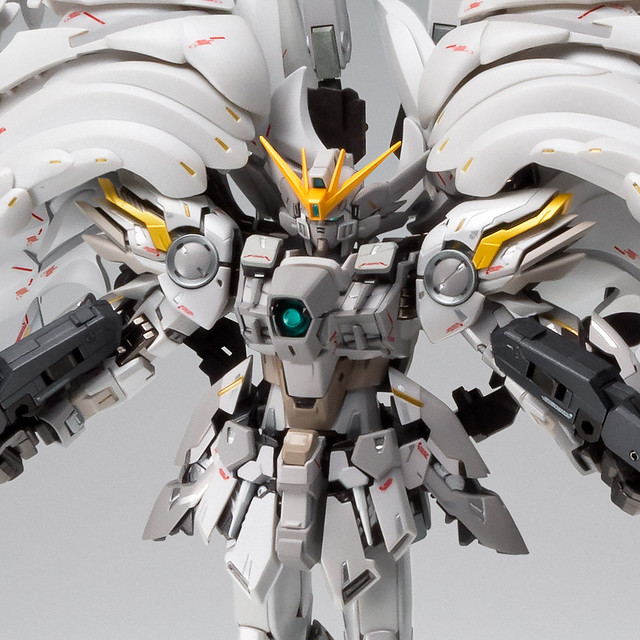GUNDAM FIGURATION METAL Wing Gundam (Bandai)