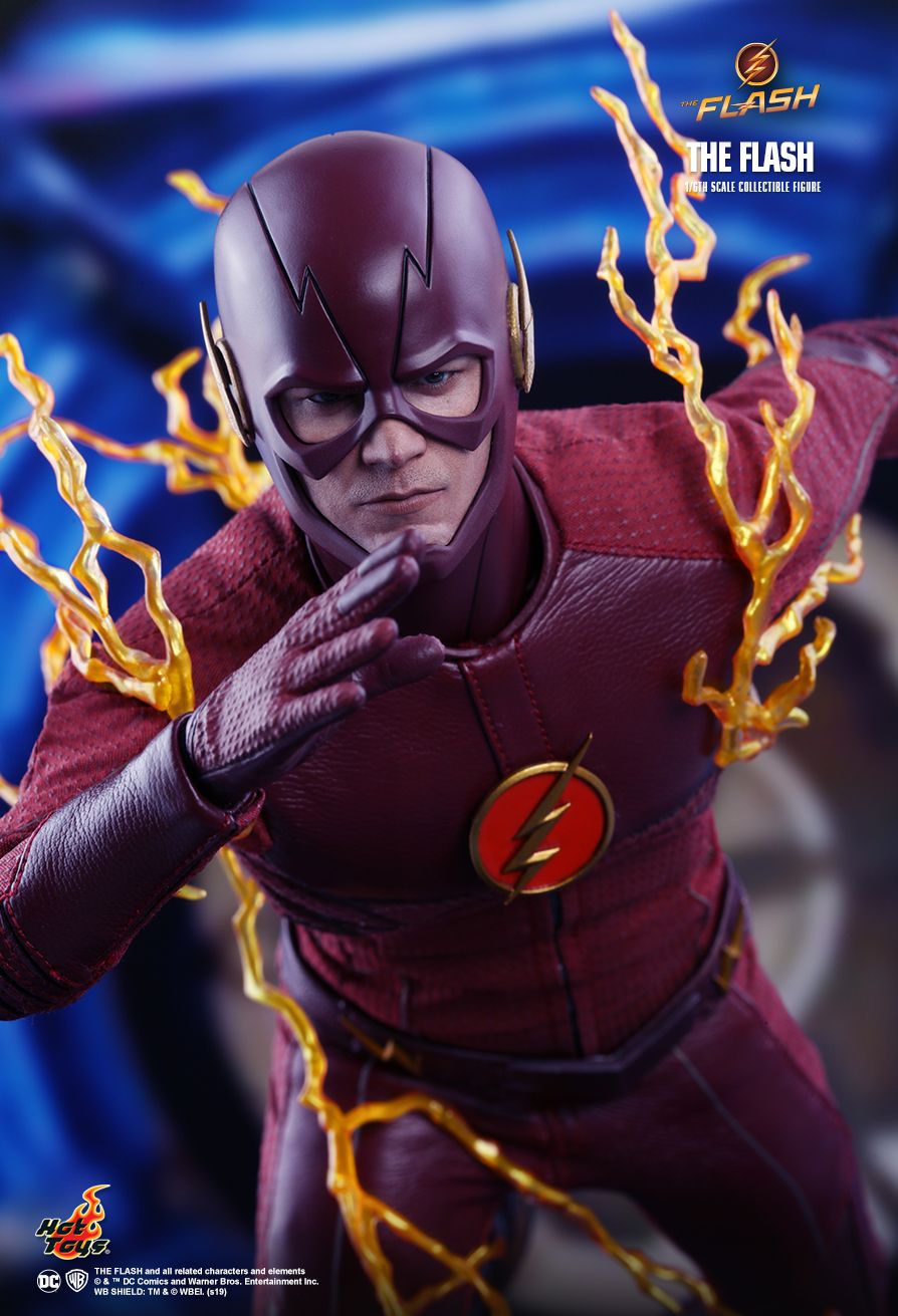 THE FLASH 1/6TH SCALE COLLECTIBLE FIGURE (Hot Toys)