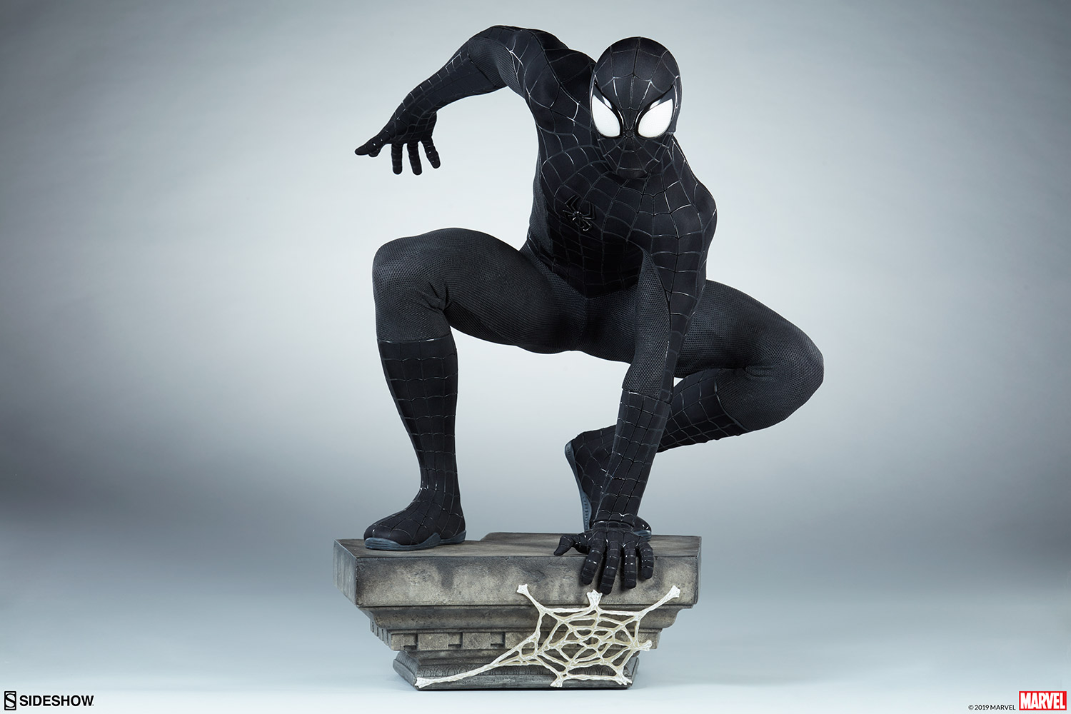 Sideshow: Spider-Man Black Suit Legendary Variant Scale