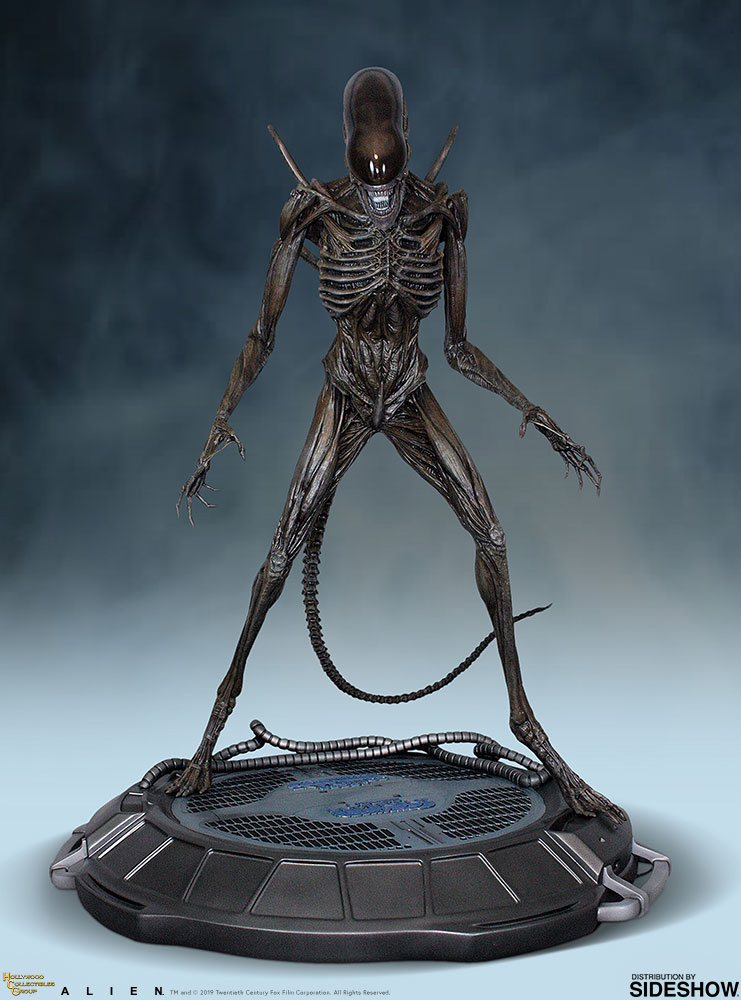 Xenomorph (Hollywood Collectibles Group)
