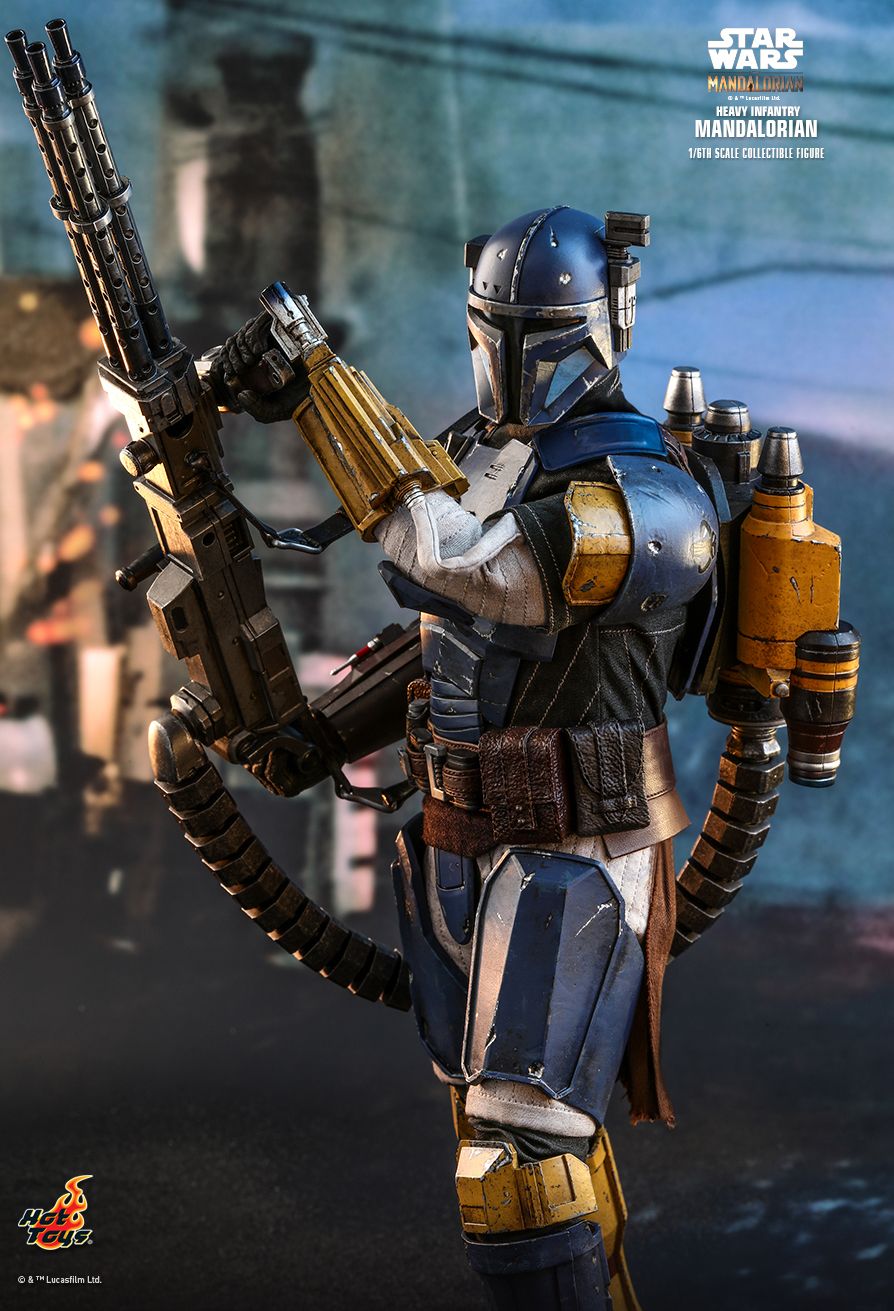 THE MANDALORIAN HEAVY INFANTRY MANDALORIAN 1/6TH SCALE COLLECTIBLE FIGURE (Hot Toys)