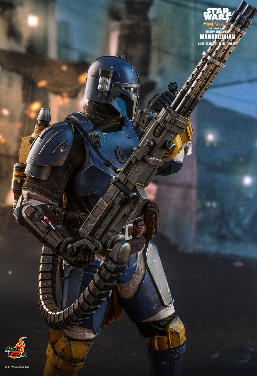 THE MANDALORIAN HEAVY INFANTRY MANDALORIAN 1/6TH SCALE COLLECTIBLE FIGURE (Hot Toys)