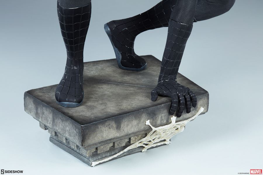 Sideshow: Spider-Man Black Suit Legendary Variant Scale