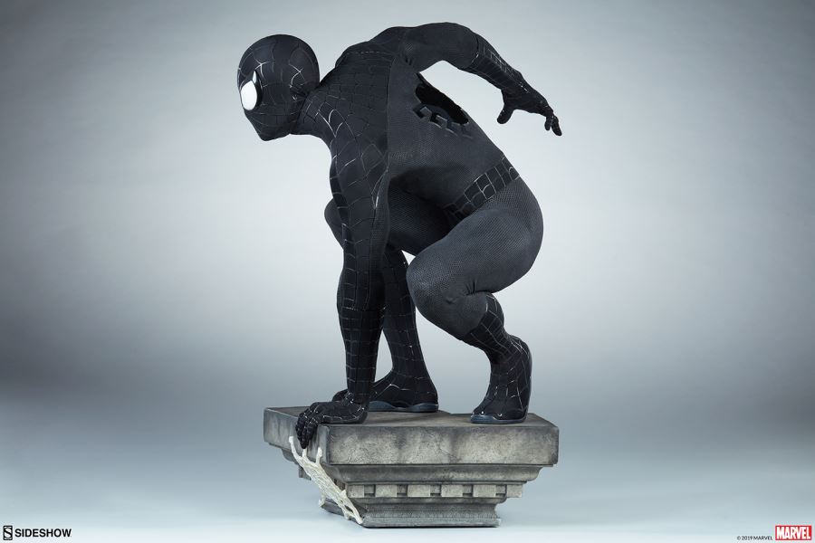 Sideshow: Spider-Man Black Suit Legendary Variant Scale