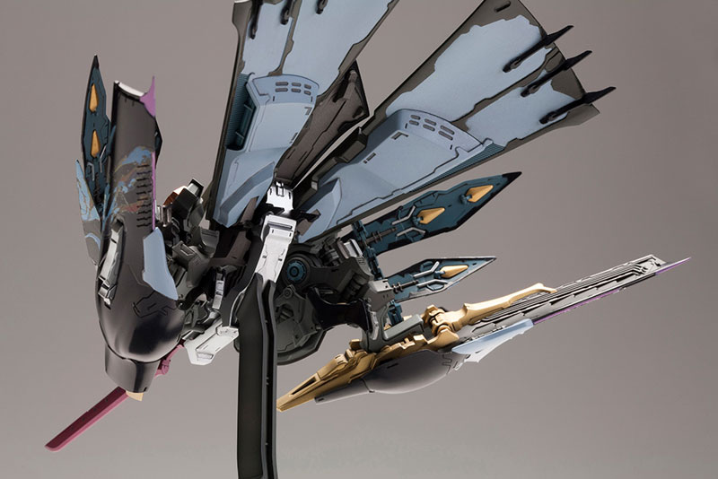 Ikaruga Hitekkai Ginkei (Black) 1/144 Plastic Model (Kotobukiya)