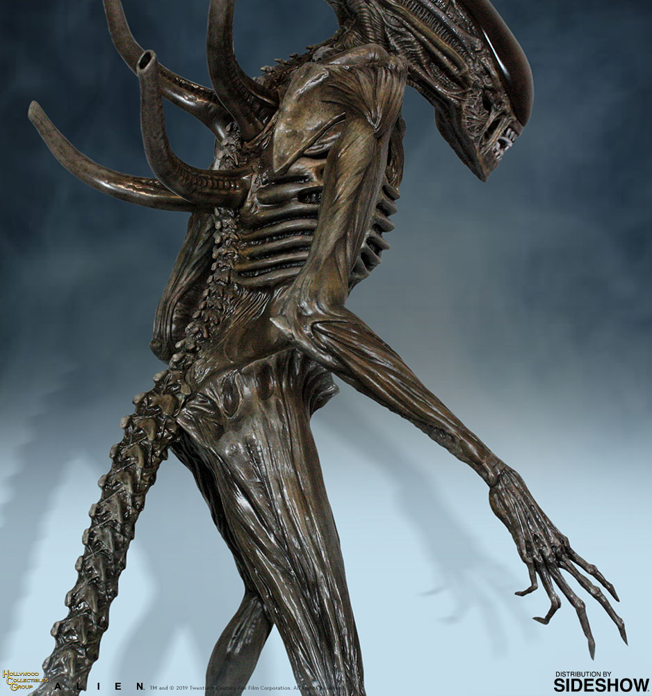 Xenomorph (Hollywood Collectibles Group)