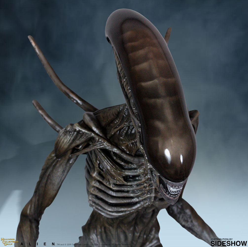 Xenomorph (Hollywood Collectibles Group)